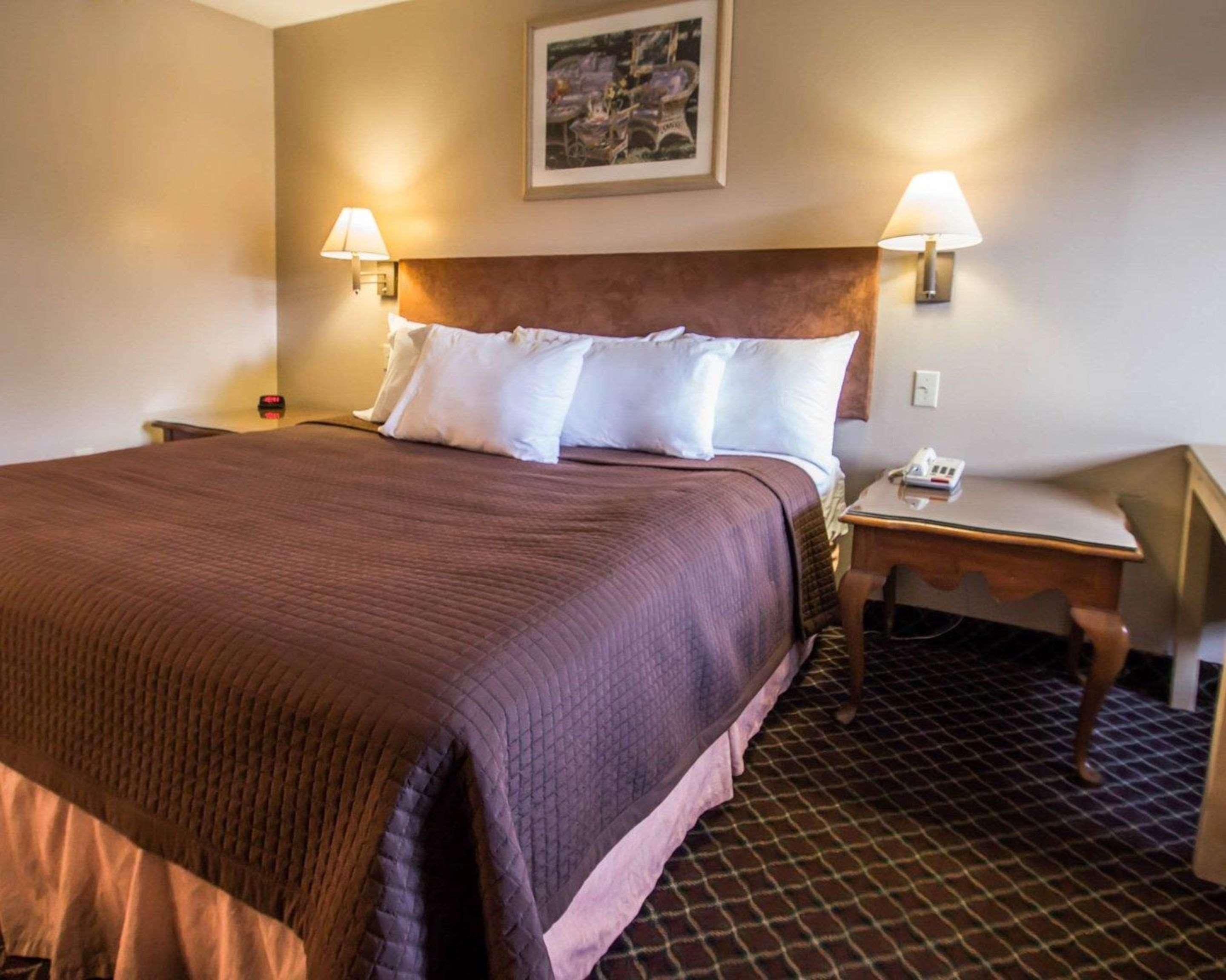 Rodeway Inn Forest City Zewnętrze zdjęcie