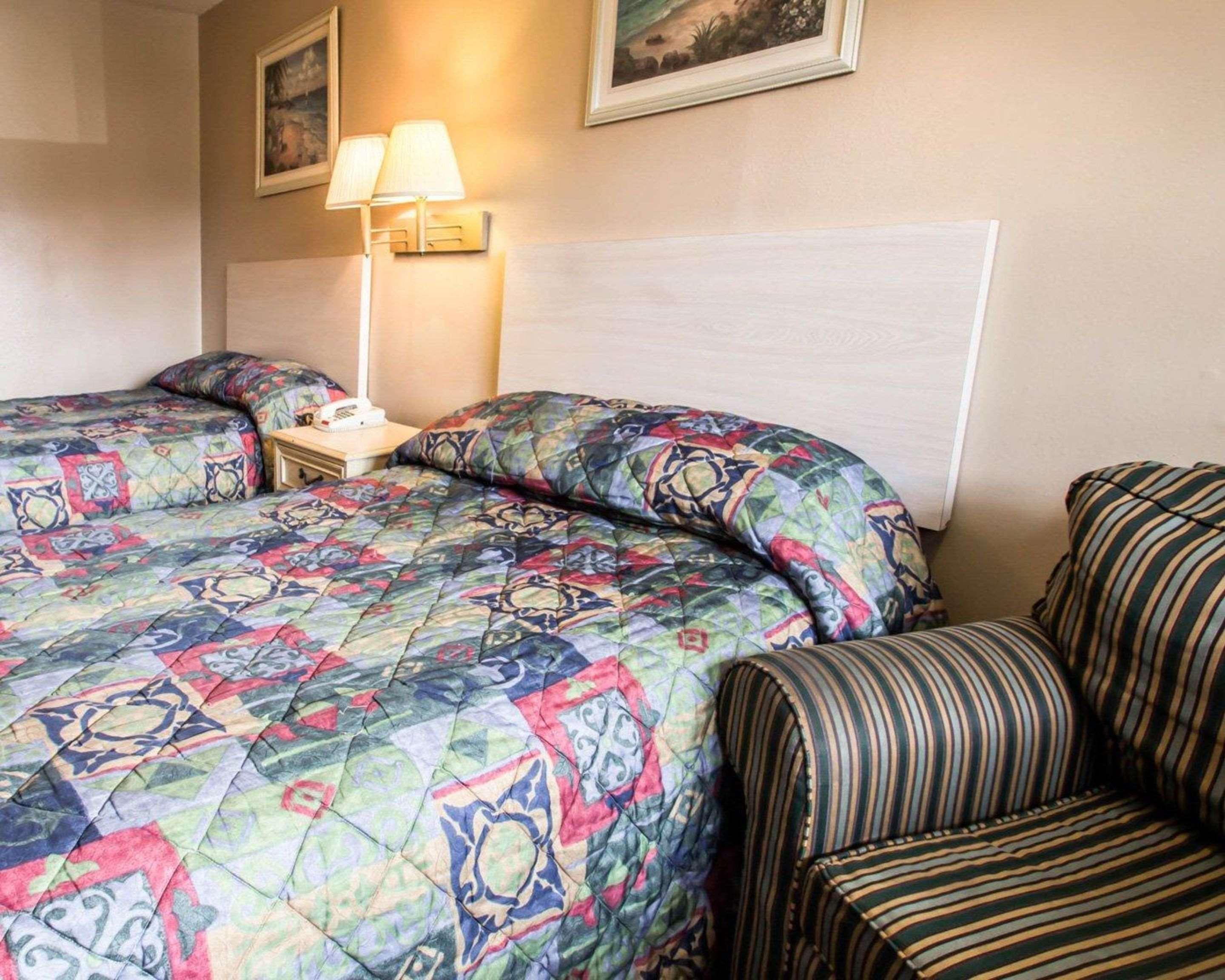Rodeway Inn Forest City Zewnętrze zdjęcie