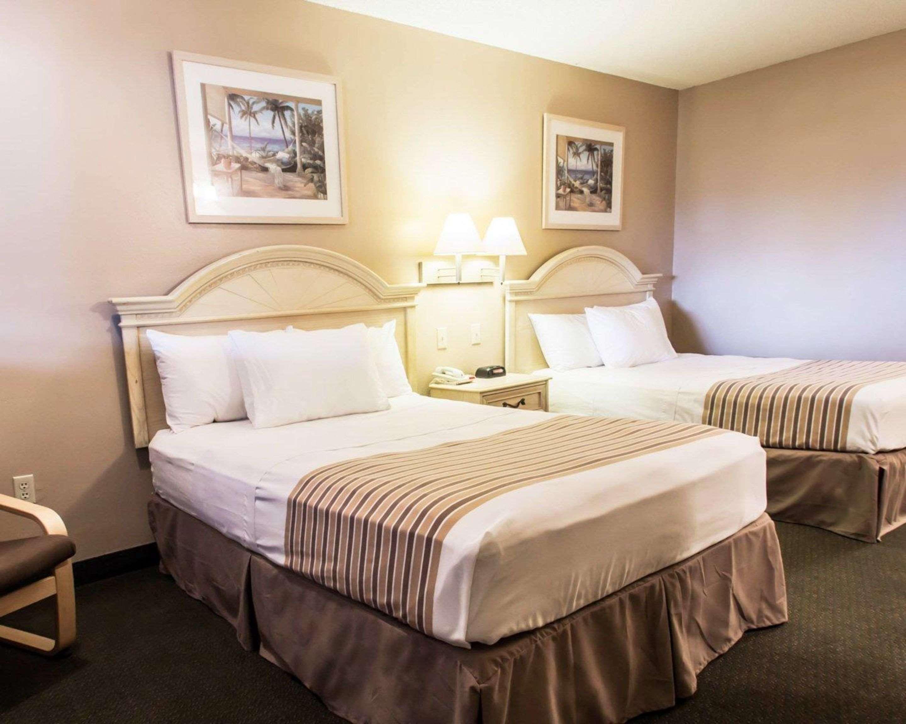 Rodeway Inn Forest City Zewnętrze zdjęcie